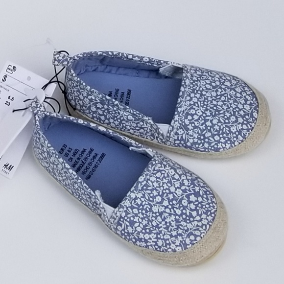H&M Toddler Floral Canvas Shoes Size 6.5 NWT - Picture 3 of 5